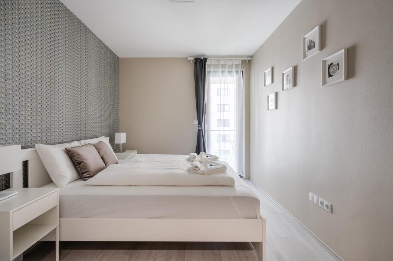 Navy Angel Apartment With Balcony Budapest Exterior photo